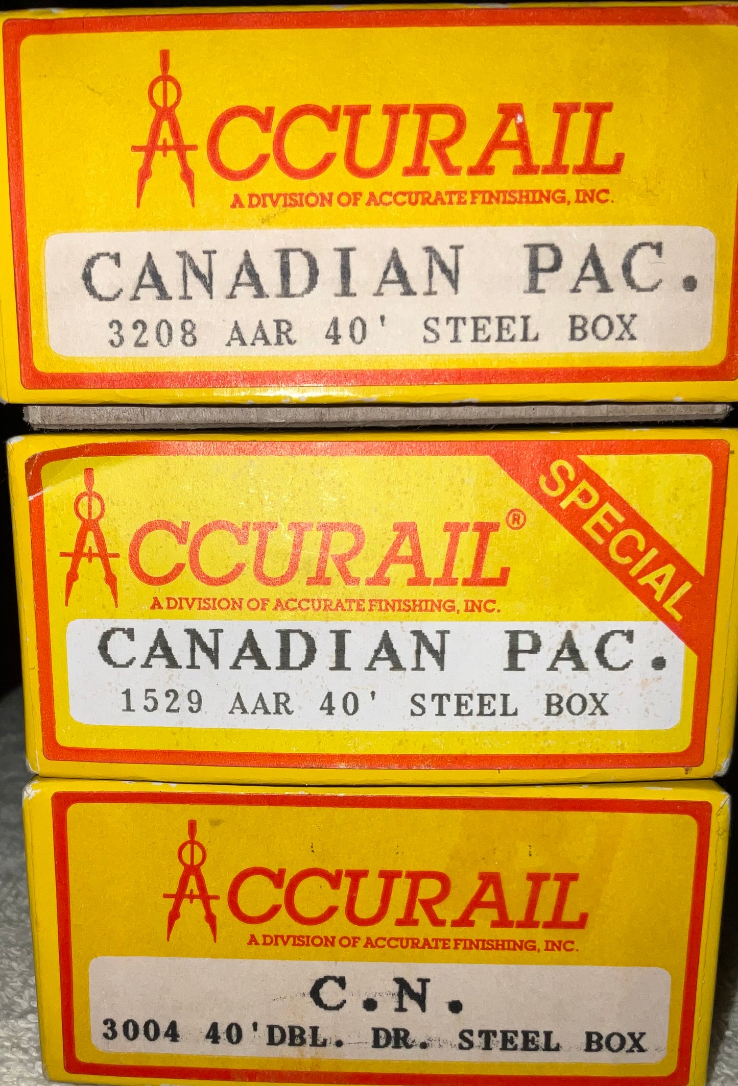 Accurail - #3208, #1529, #3004 - set of 3 Freight cars KITS