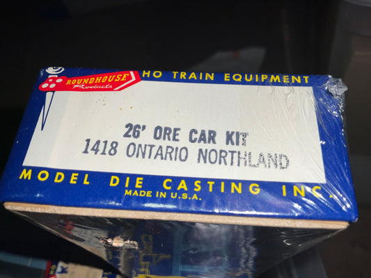 Roundhouse - Item #1418 - Ontario Northland ORE Hopper kit. in blue box