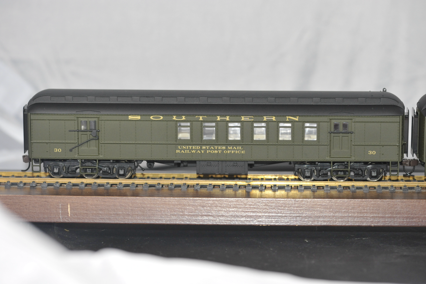 Rivarossi - item RT 600230 - Southern RR - set of 4  passenger cars