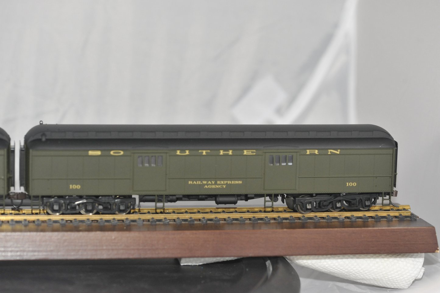 Rivarossi - item RT 600230 - Southern RR - set of 4  passenger cars