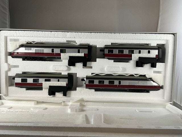 MÄRKLIN - #39101 - DB class VT 10.5 express train "Senator"